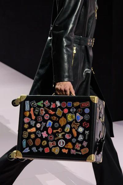 Look 145